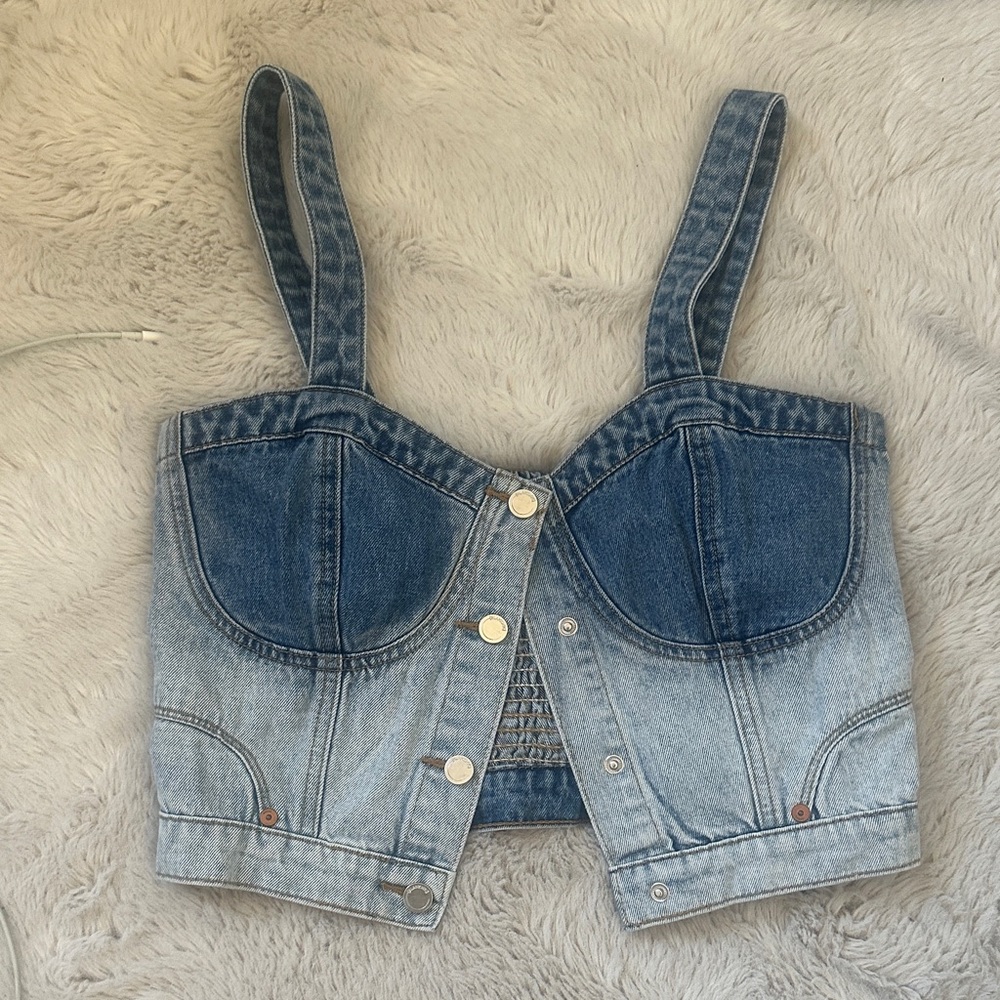 NWOT Blank NYC Blue Denim Crop Top
